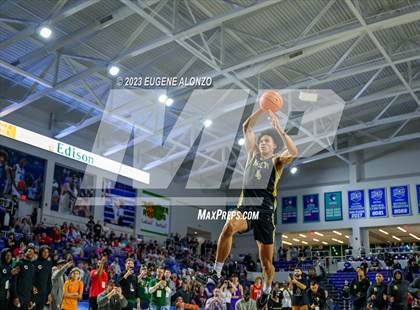 Thumbnail 2 in Slam Dunk Contest (City of Palms Classic) photogallery.