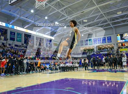 Thumbnail 2 in Slam Dunk Contest (City of Palms Classic) photogallery.