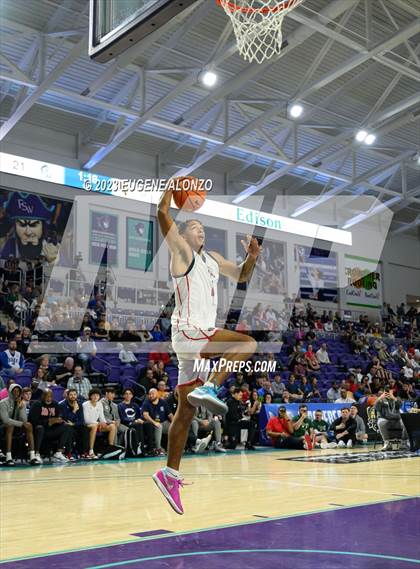 Thumbnail 1 in Slam Dunk Contest (City of Palms Classic) photogallery.