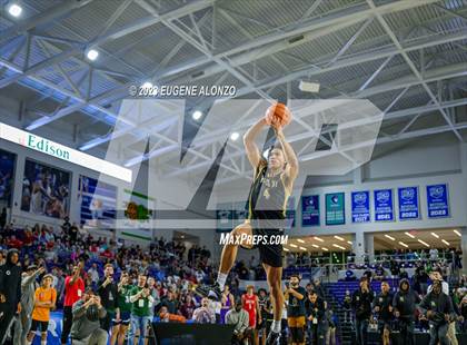 Thumbnail 1 in Slam Dunk Contest (City of Palms Classic) photogallery.