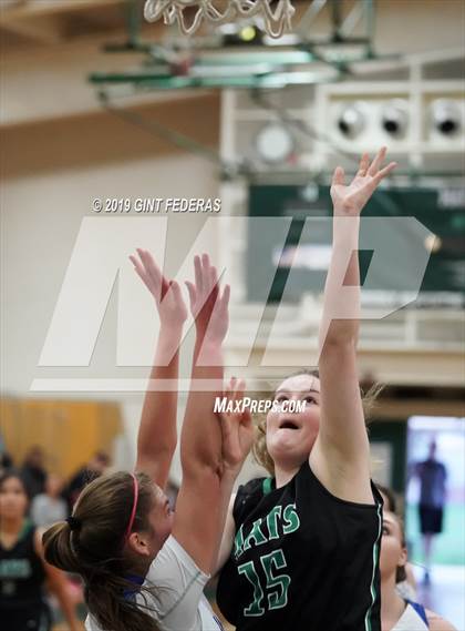 Thumbnail 1 in Miramonte vs. Folsom (Elite is Earned New Year Classic) photogallery.