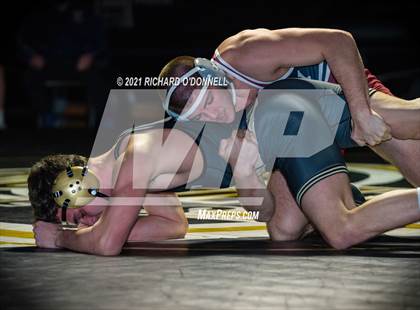 Thumbnail 2 in Lacey Township vs Point Pleasant Boro photogallery.