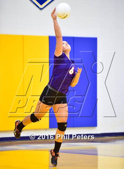 Thumbnail 3 in McDonogh vs. Stone photogallery.