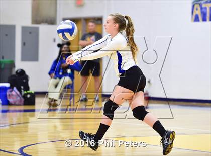 Thumbnail 3 in McDonogh vs. Stone photogallery.