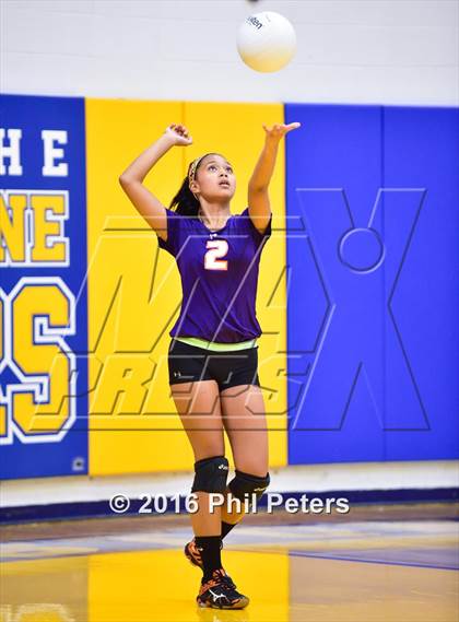 Thumbnail 2 in McDonogh vs. Stone photogallery.