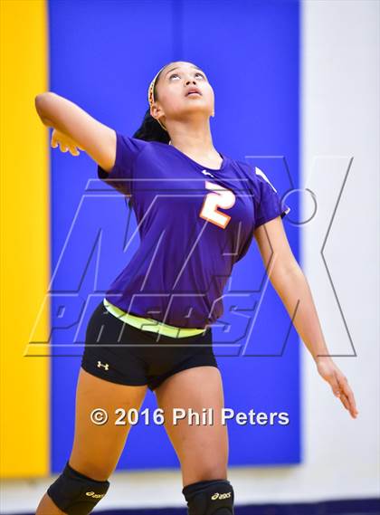 Thumbnail 1 in McDonogh vs. Stone photogallery.
