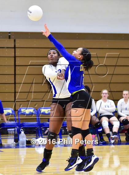 Thumbnail 2 in McDonogh vs. Stone photogallery.