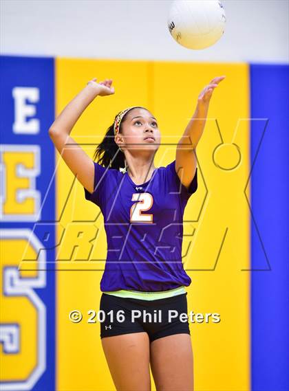 Thumbnail 3 in McDonogh vs. Stone photogallery.