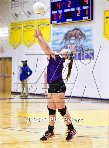 Thumbnail 3 in McDonogh vs. Stone photogallery.