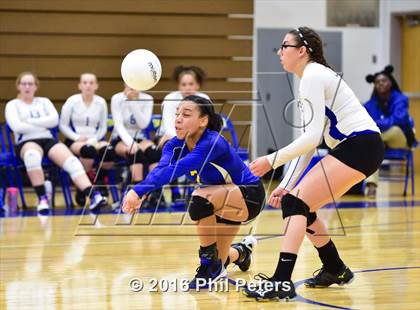 Thumbnail 2 in McDonogh vs. Stone photogallery.