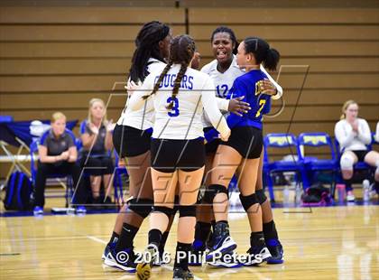 Thumbnail 1 in McDonogh vs. Stone photogallery.