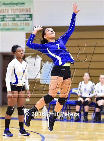 Thumbnail 2 in McDonogh vs. Stone photogallery.