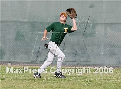 Thumbnail 2 in Holtville vs. Hoover (56th Annual Lions Invitational) photogallery.