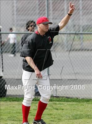 Thumbnail 2 in Holtville vs. Hoover (56th Annual Lions Invitational) photogallery.