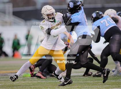 Thumbnail 2 in St. Francis vs Providence Catholic (IHSA 5A Finals) photogallery.