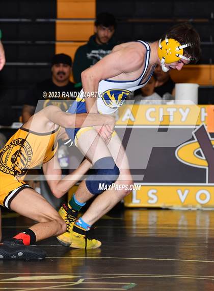 Thumbnail 3 in CVC League Finals photogallery.