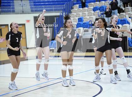 Thumbnail 2 in Northern vs. North Hagerstown (MPSSAA Class 3A Final) photogallery.