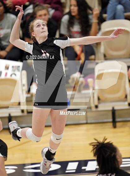 Thumbnail 1 in Northern vs. North Hagerstown (MPSSAA Class 3A Final) photogallery.
