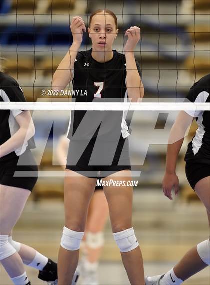 Thumbnail 1 in Northern vs. North Hagerstown (MPSSAA Class 3A Final) photogallery.