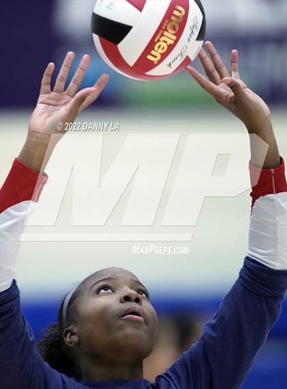 Thumbnail 3 in Northern vs. North Hagerstown (MPSSAA Class 3A Final) photogallery.