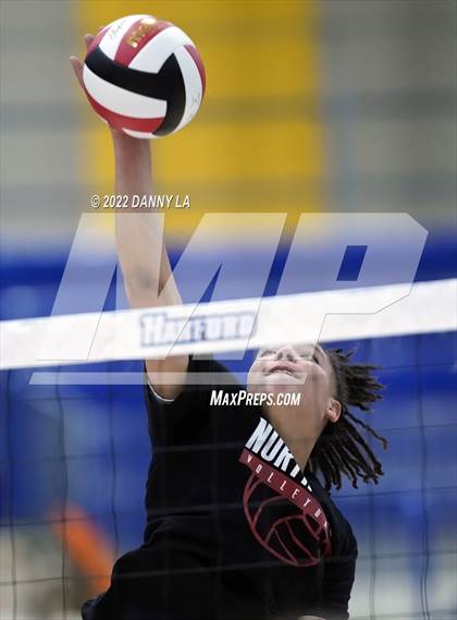 Thumbnail 2 in Northern vs. North Hagerstown (MPSSAA Class 3A Final) photogallery.
