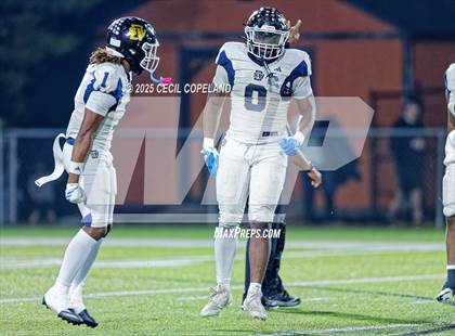 Thumbnail 3 in Kell vs. Southwest DeKalb (GHSA AAAA 2nd Round) photogallery.