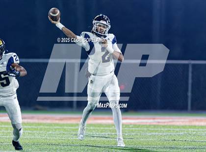 Thumbnail 2 in Kell vs. Southwest DeKalb (GHSA AAAA 2nd Round) photogallery.