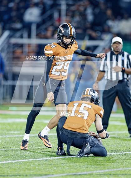 Thumbnail 1 in Kell vs. Southwest DeKalb (GHSA AAAA 2nd Round) photogallery.