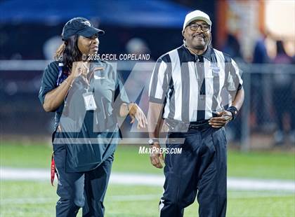 Thumbnail 3 in Kell vs. Southwest DeKalb (GHSA AAAA 2nd Round) photogallery.