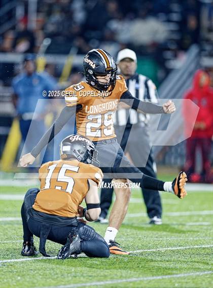 Thumbnail 2 in Kell vs. Southwest DeKalb (GHSA AAAA 2nd Round) photogallery.