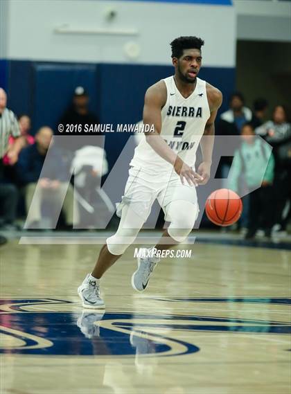 Thumbnail 2 in Sierra Canyon vs Oak Park (Sierra Canyon Invitational)  photogallery.