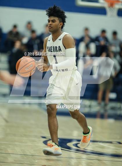 Thumbnail 2 in Sierra Canyon vs Oak Park (Sierra Canyon Invitational)  photogallery.