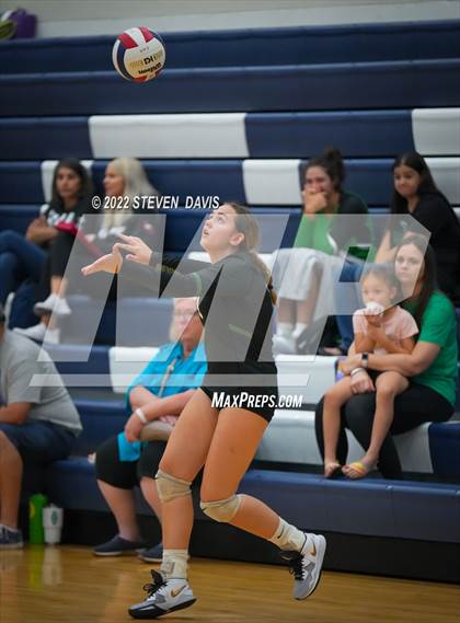 Thumbnail 1 in Youngker vs. Saguaro (Spiketown Invitational) photogallery.