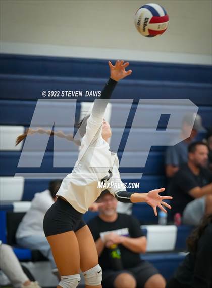 Thumbnail 2 in Youngker vs. Saguaro (Spiketown Invitational) photogallery.