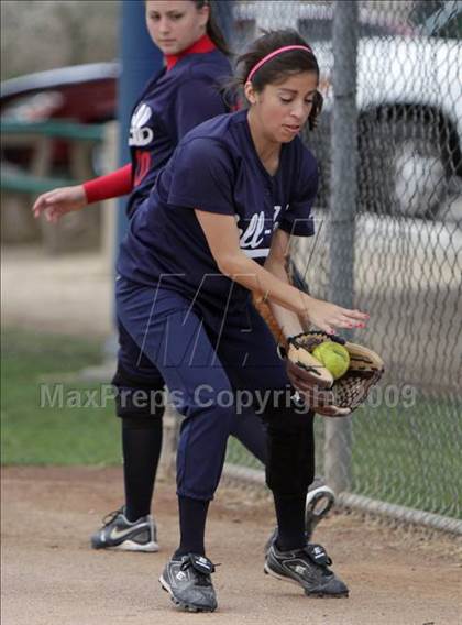 Thumbnail 3 in Firebaugh @ Bellarmine-Jefferson photogallery.