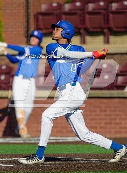 Thumbnail 3 in Lebanon vs Clarksville Academy photogallery.