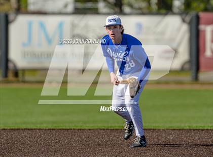 Thumbnail 2 in Lebanon vs Clarksville Academy photogallery.