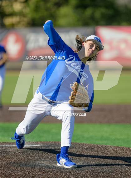 Thumbnail 3 in Lebanon vs Clarksville Academy photogallery.