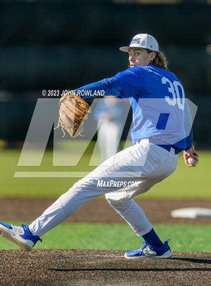 Thumbnail 1 in Lebanon vs Clarksville Academy photogallery.