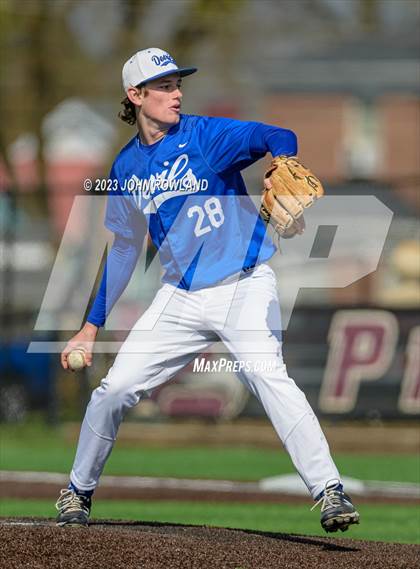 Thumbnail 1 in Lebanon vs Clarksville Academy photogallery.