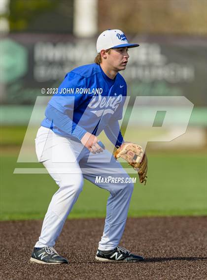 Thumbnail 3 in Lebanon vs Clarksville Academy photogallery.