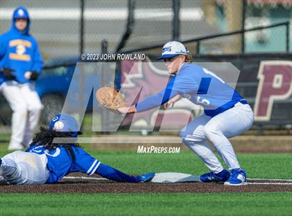 Thumbnail 3 in Lebanon vs Clarksville Academy photogallery.
