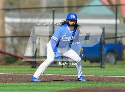 Thumbnail 3 in Lebanon vs Clarksville Academy photogallery.