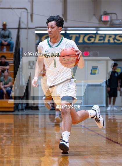 Thumbnail 2 in Kaimuki @ 'Aiea (OIA Division 2 Championship) photogallery.