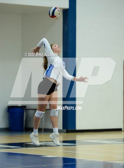 Thumbnail 2 in Notre Dame @ Girls Prep photogallery.
