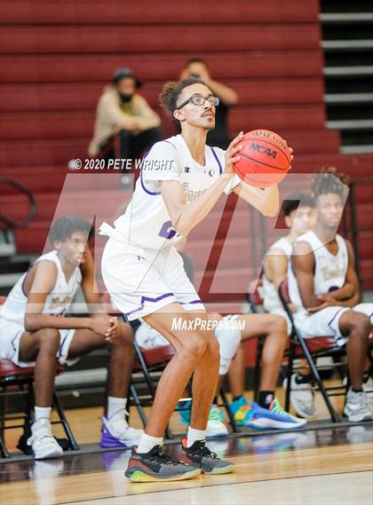 Thumbnail 1 in Booker vs. Hardee (Suncoast Holiday Classic) photogallery.