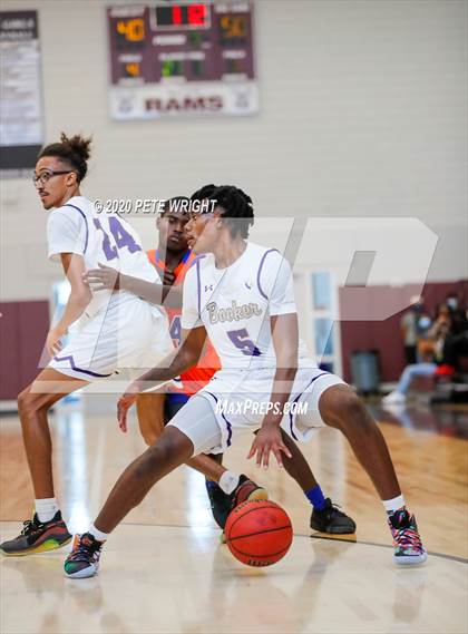 Thumbnail 2 in Booker vs. Hardee (Suncoast Holiday Classic) photogallery.