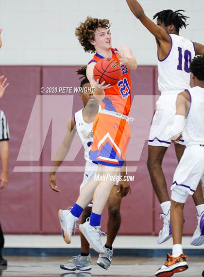 Thumbnail 3 in Booker vs. Hardee (Suncoast Holiday Classic) photogallery.