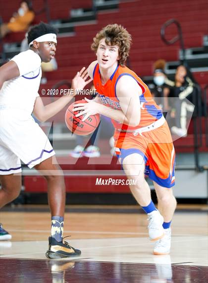 Thumbnail 1 in Booker vs. Hardee (Suncoast Holiday Classic) photogallery.