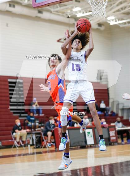 Thumbnail 2 in Booker vs. Hardee (Suncoast Holiday Classic) photogallery.